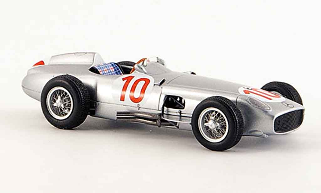Mercedes W 196 1/43 Premium Cls Monoposto No.10 Fangio modelauto