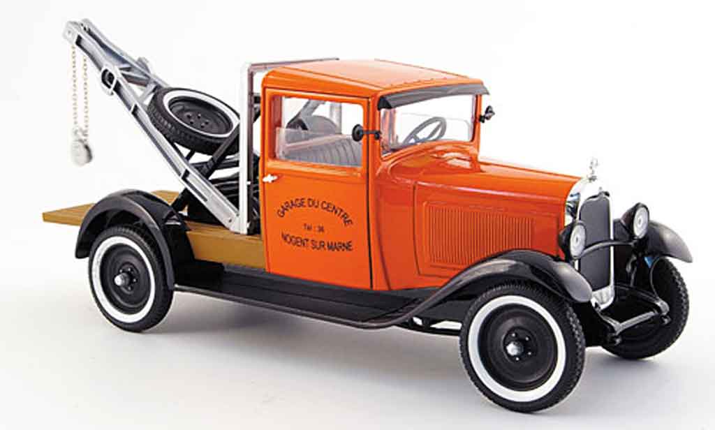 Citroen C4 1930 1/18 Solido 1930 abschleppwagen oranje/zwart modelauto