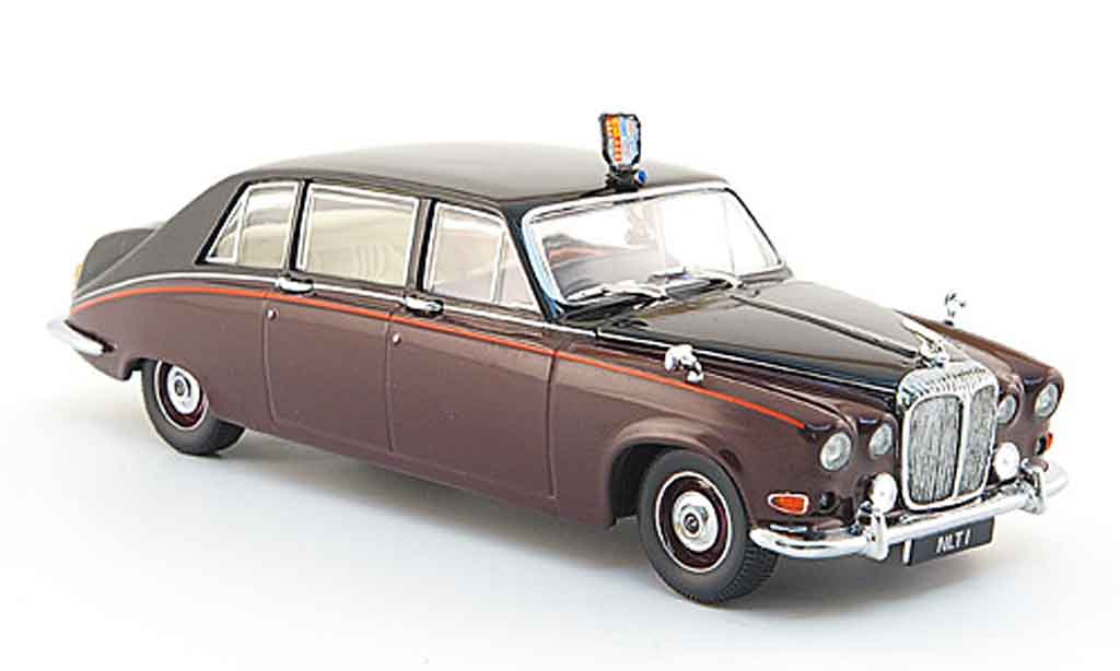Daimler DS 420 1/43 Oxford rood zwart Queen Mother modelauto