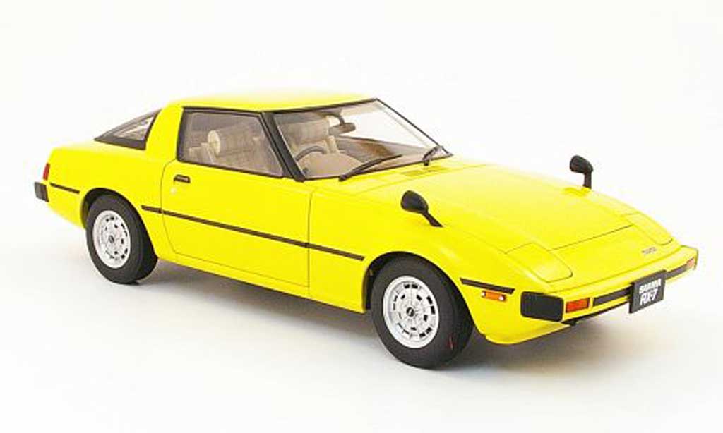 Mazda RX7 1/18 Autoart savanna (sa) geel 1978 modelauto