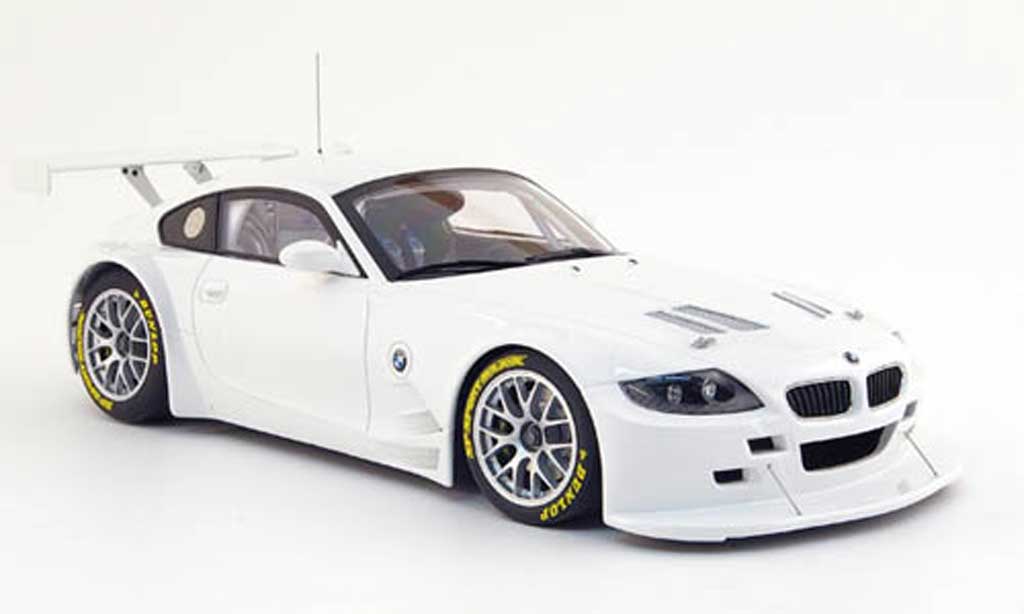 Bmw Z4 E85 1/18 Autoart E85 race car coupe plain body wit 2007 modelauto
