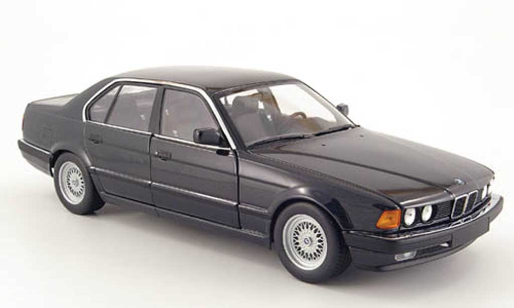 Bmw 730 E32 1/18 Minichamps E32 i zwart 1986 modelauto