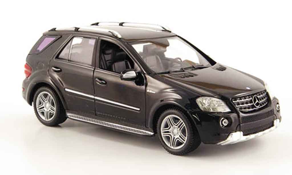 Mercedes Classe M 1/43 Minichamps ML 63 AMG (W 164) zwart 2008 modelauto