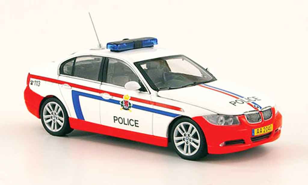 Bmw 330 E90 1/43 Minichamps E90 Serie politie Luxemburg 2005 modelauto