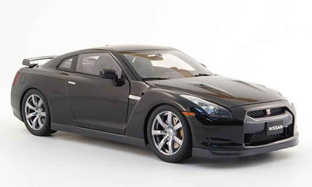 Nissan Skyline R35 1/18 Kyosho R35 gt-r zwart premium edition modelauto