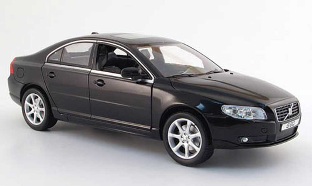 Volvo S80 1/18 Powco zwart 2007 modelauto