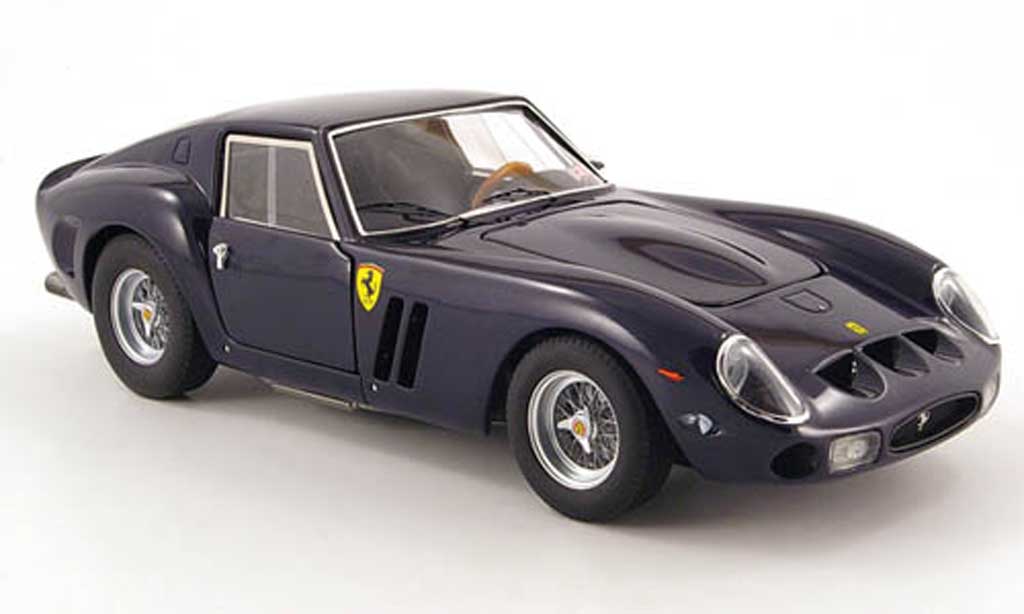 Ferrari 250 GTO 1/18 Hot Wheels Elite GTO blauw vanilla sky modelauto
