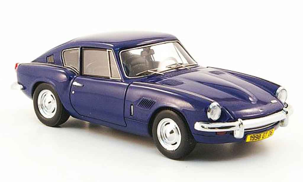 Triumph GT6 1/43 Spark MkII blauw 1968 modelauto
