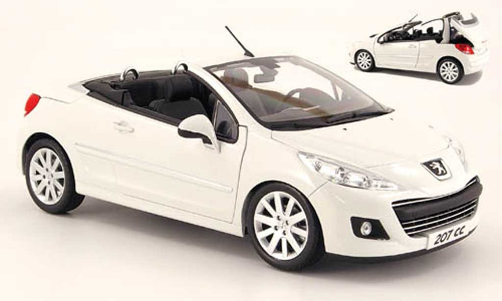 Peugeot 207 CC 1/18 Norev CC wit 2009 modelauto