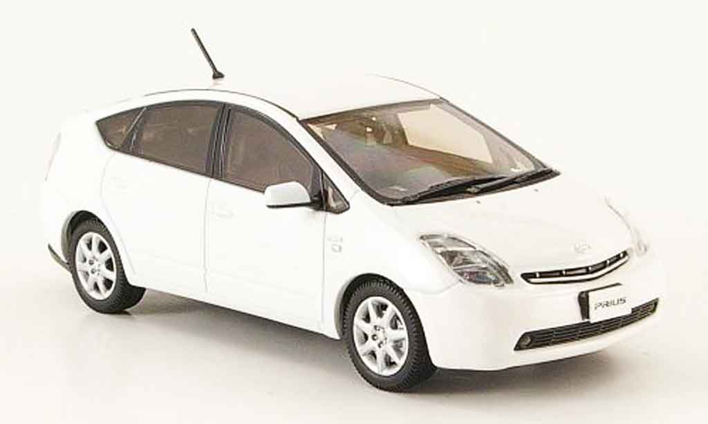 Toyota Prius 1/43 Kyosho ii g wit touring selection modelauto