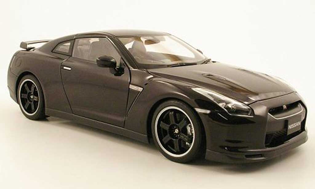 Nissan Skyline R35 1/18 Autoart R35 gtr spec v zwart modelauto
