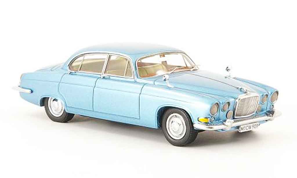 Jaguar MK 10 1/43 Neo 10 blauw edition liavecee 300 1967 modelauto