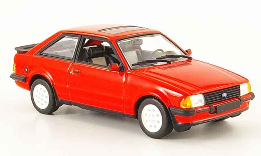 Ford Escort XR3 1/43 Minichamps XR3 i rood 1982 MK3 modelauto