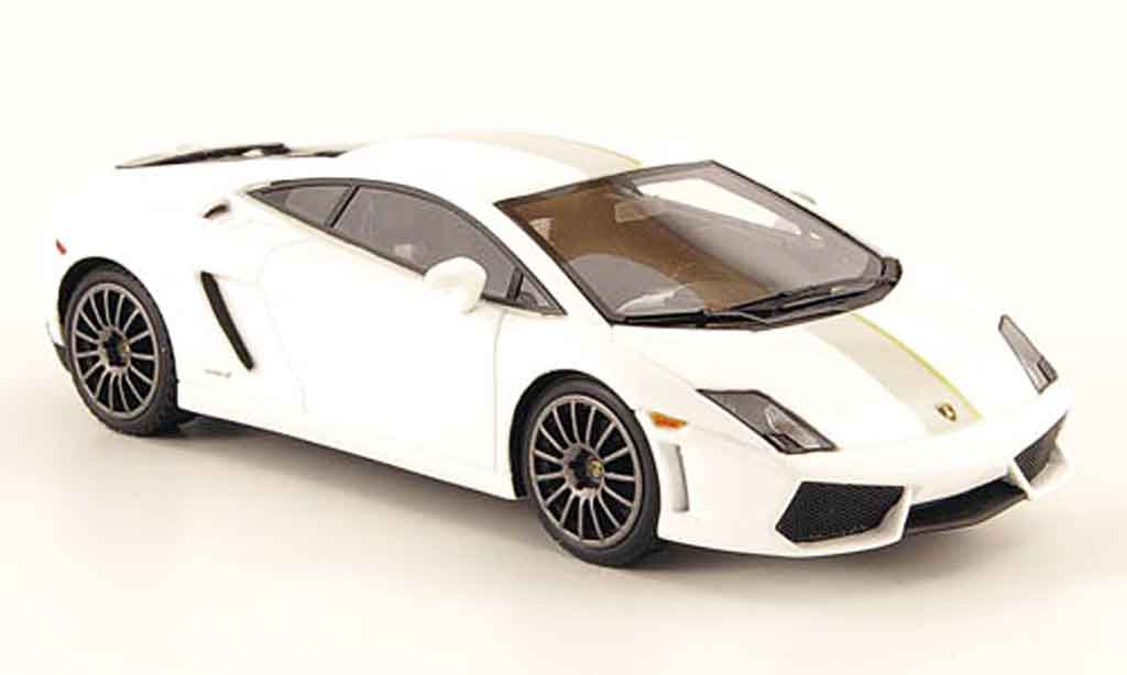 Lamborghini Gallardo LP550-2 1/43 Look Smart LP550-2 valentino balboni wit grijs modelauto