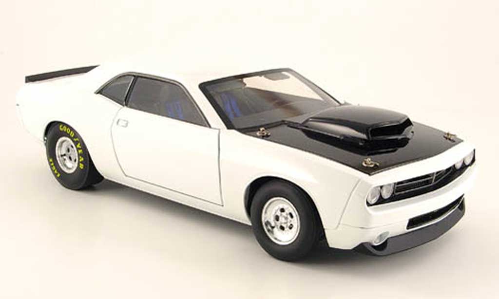 Dodge Challenger Super Stock 1/18 Highway 61 Super Stock concept mule car wit 2008 modelauto