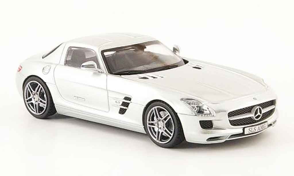 Mercedes SLS 1/43 Schuco AMG (C197) grijs metallic 2010 modelauto