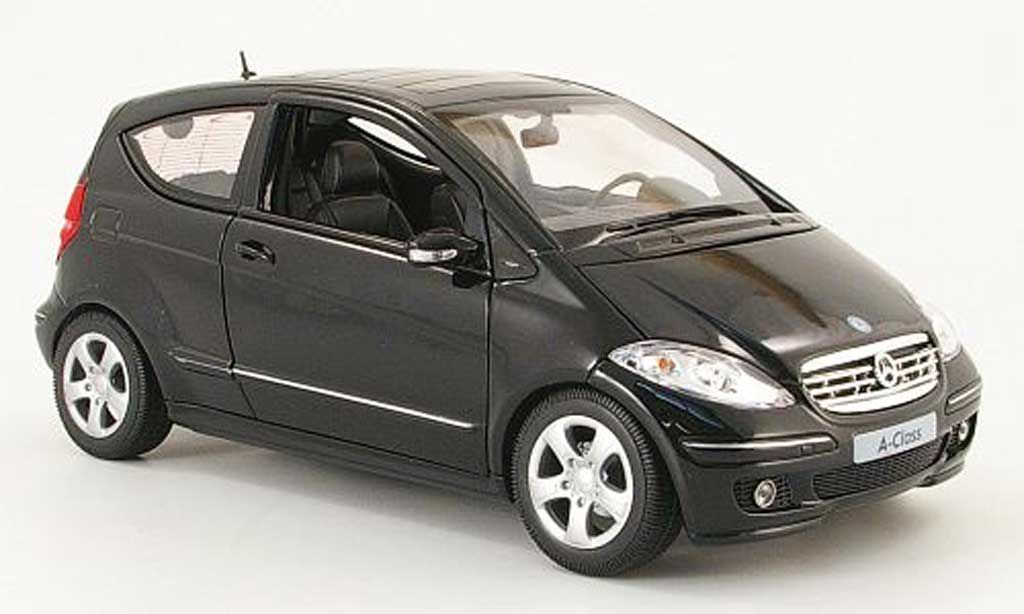 Mercedes Classe A 1/18 Welly 200 zwart 3 portes modelauto