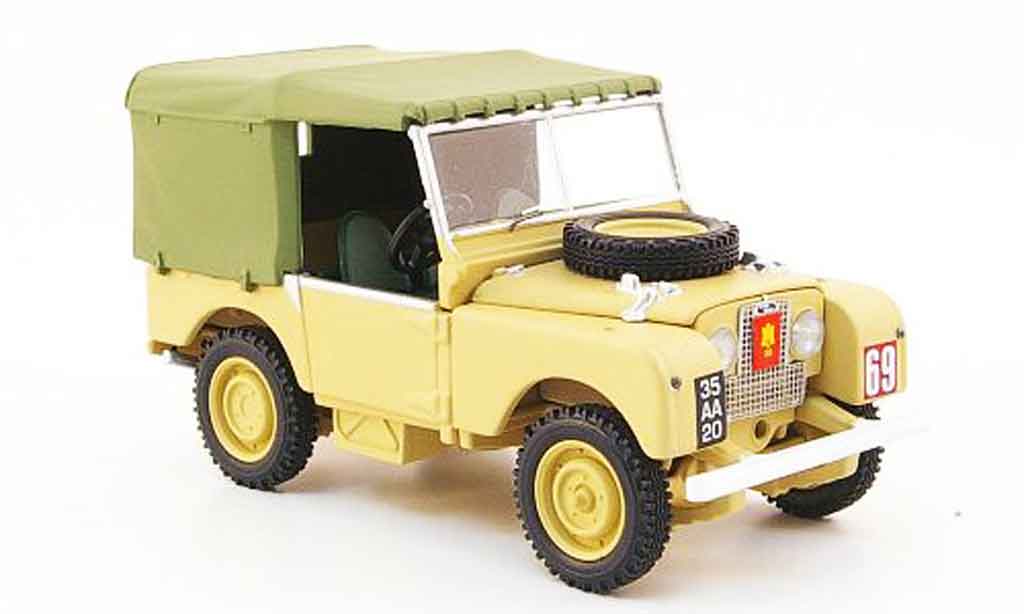 Land Rover 80 1/43 Vanguards Suffolk Regiment beige modelauto