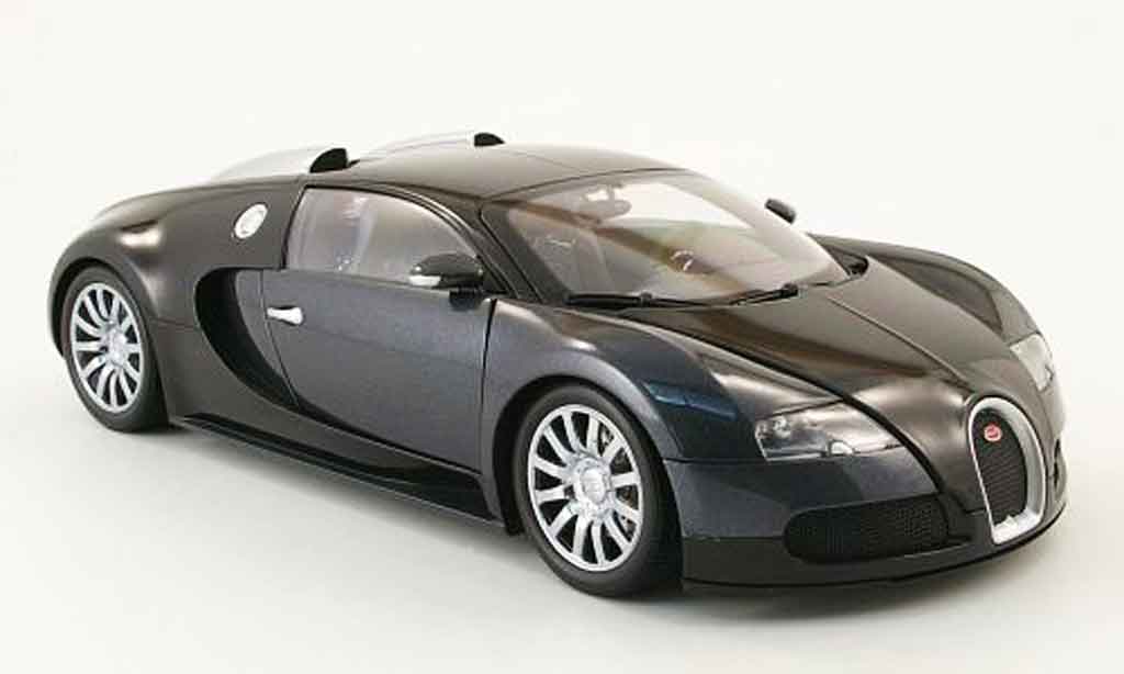 Bugatti Veyron 16.4 1/18 Minichamps 16.4 zwart/grijs 2009 modelauto