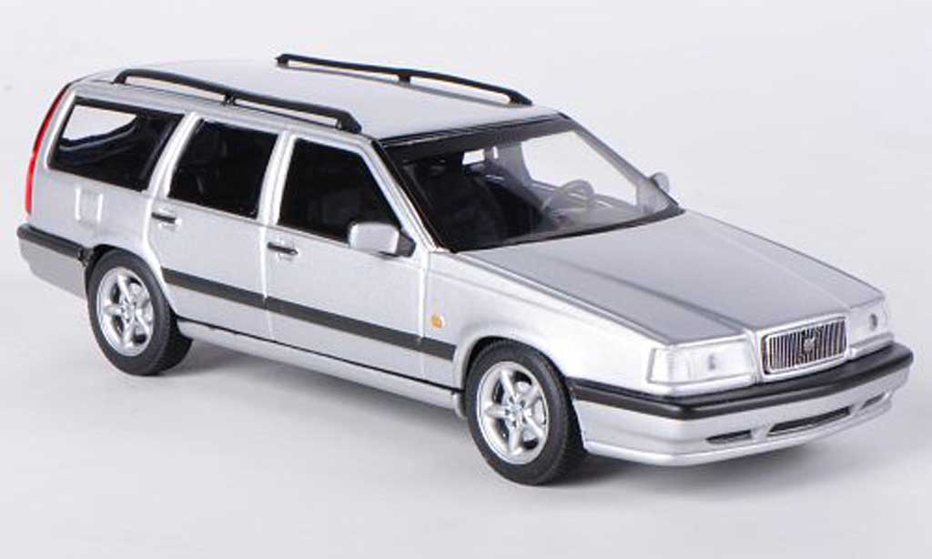 Volvo 850 1/43 Minichamps Stationwagen grijs 1996 modelauto