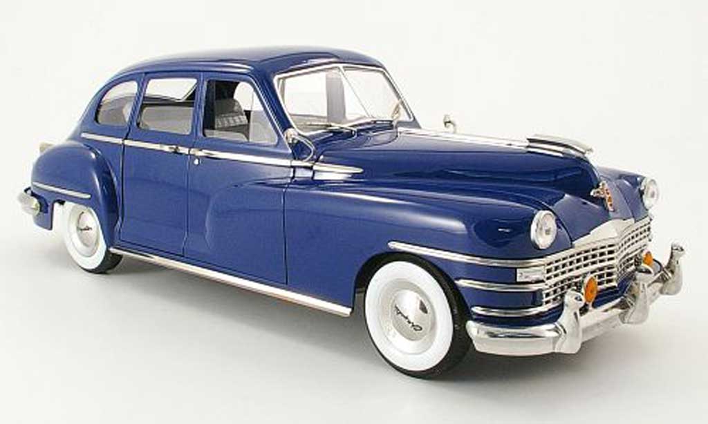 Chrysler New Yorker 1/18 Signature Sedan blauw 1948 modelauto