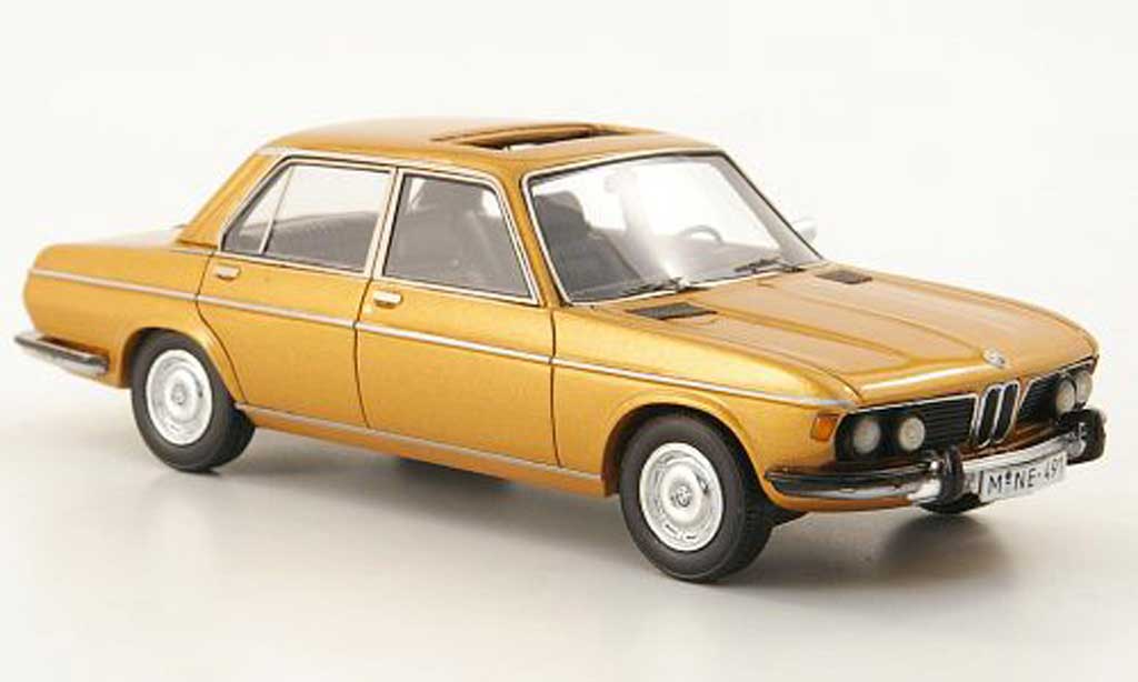 Bmw 2800 E3 1/43 Neo E3 gold 1969 modelauto