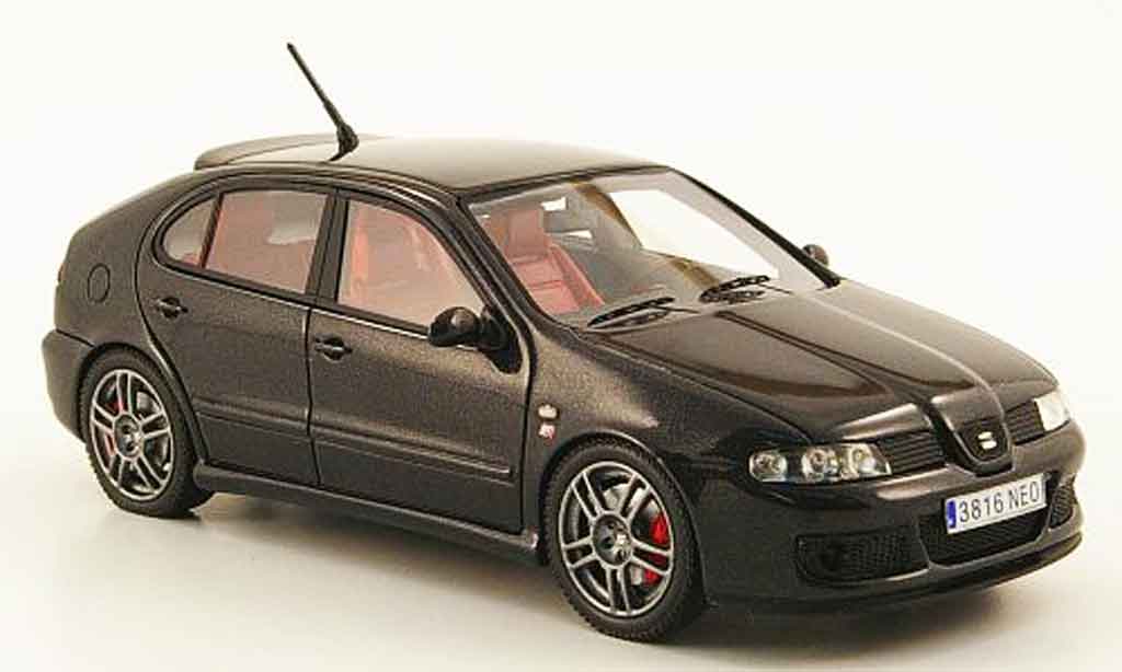 Seat Leon 1/43 Neo mk1 cupra r zwart 2003 modelauto