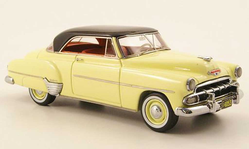 Chevrolet De Luxe 1/43 American Excellence HT Coupe geel/zwart lim. Aufl. 500 1952 modelauto