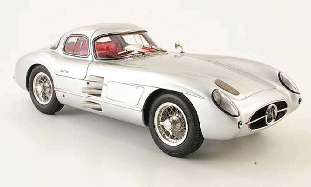 Mercedes 300 SLR 1/18 CMC SLR coupe 1955 modelauto