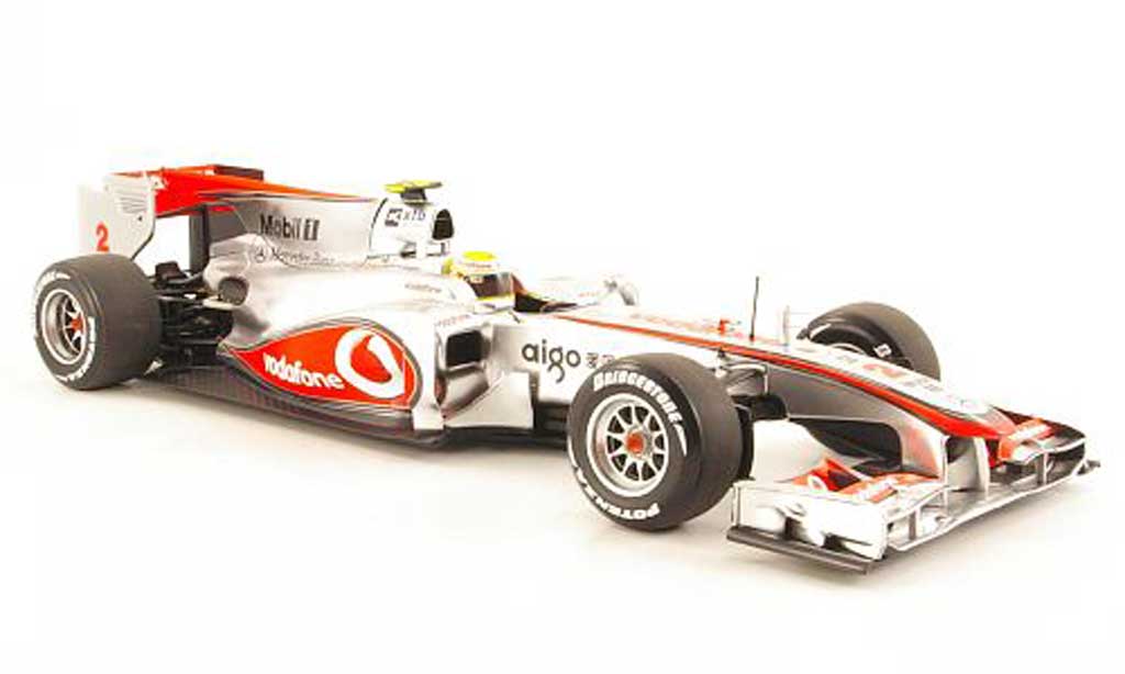 Mercedes F1 1/18 Minichamps McLaren MP4-25 No.2 L.Hamilton Vodafone -Saison 2010 modelauto
