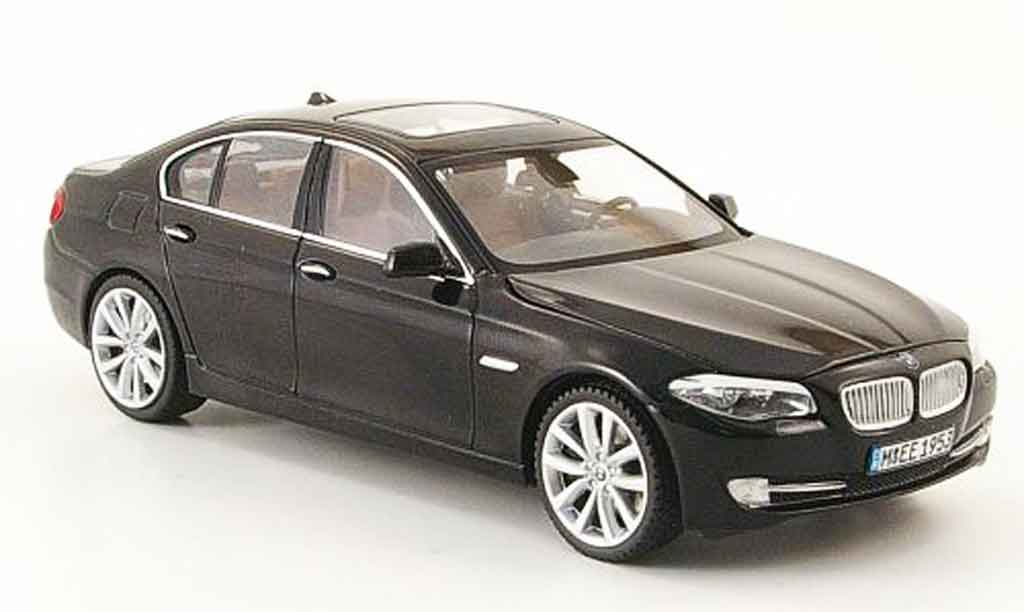 Bmw 550 F10 1/43 Schuco F10 Sedan zwart 2010 modelauto
