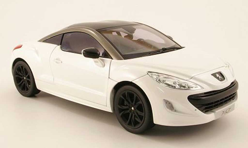 Peugeot RCZ 1/18 Norev wit 2010 modelauto