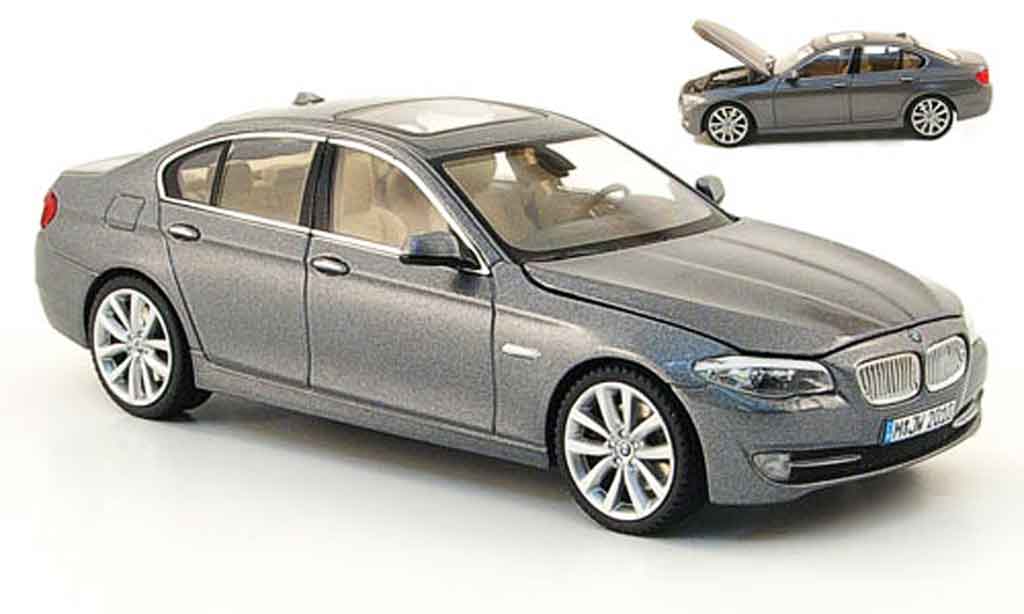 Bmw 550 F10 1/43 Schuco F10 Sedan grijs 2010 modelauto