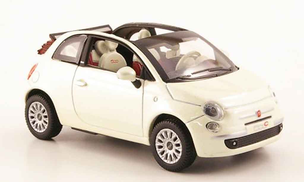 Fiat 500 1/43 Norev C wit avec geoffnetem Faltdach 2009 modelauto
