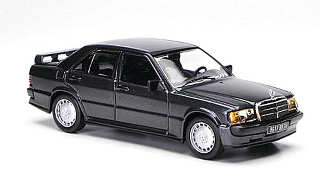 Mercedes 190 E 1/43 IXO E E 2.3-16V (W201) grijs 1984 modelauto
