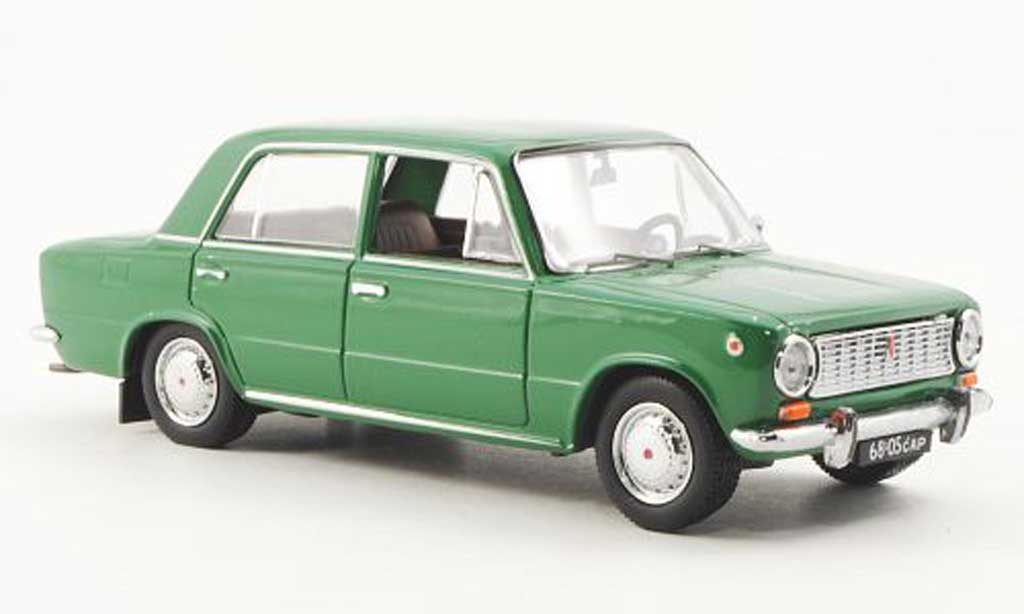 Lada Shiguli 1/43 IST Models 2101 grun (VAZ) 1971 modelauto