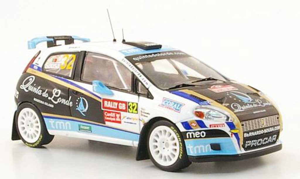 Fiat Grande Punto S2000 1/43 IXO S2000 No.32 Rally Wales GB 2009 modelauto