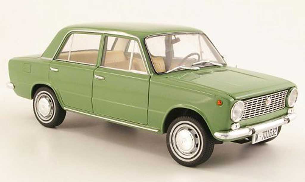 Seat 124 1/18 IST Models grijs/grun 1969 modelauto