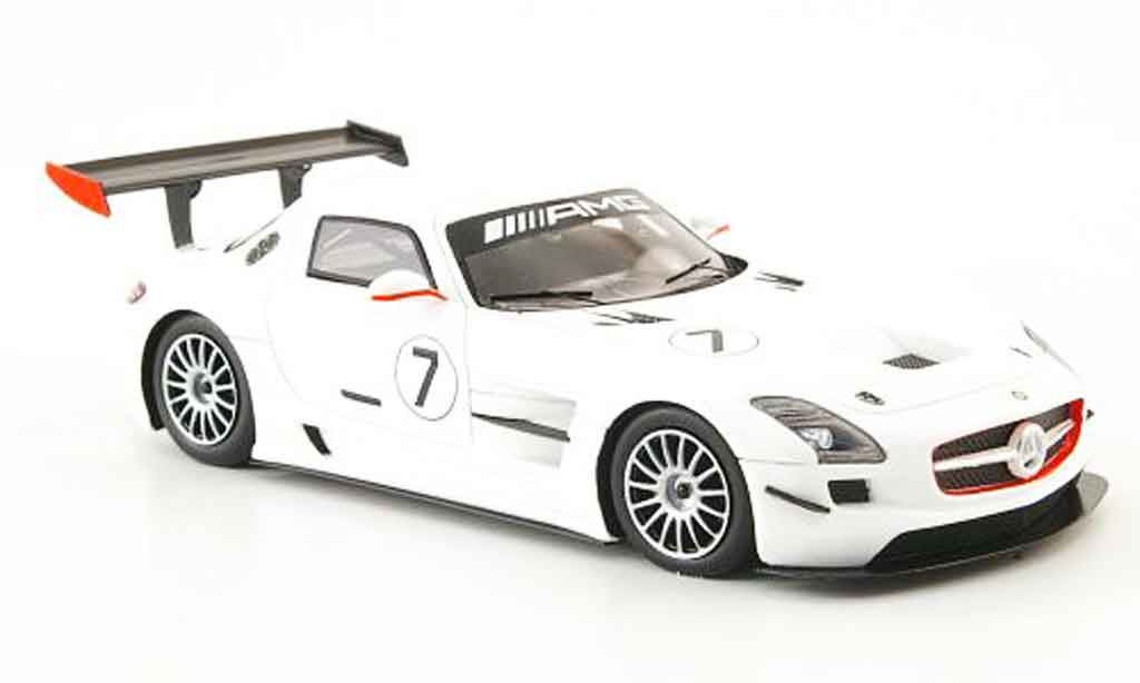 Mercedes SLS 1/43 Spark AMG GT3 No.7 wit 2010 modelauto