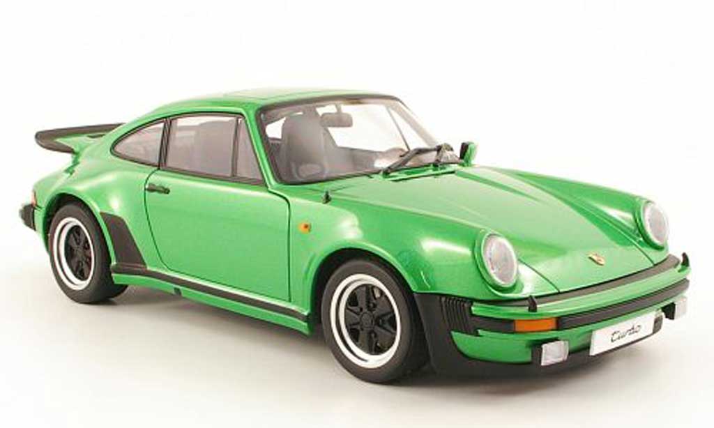 Porsche 930 Turbo 1/18 Autoart Turbo 3.0 grun 1975 modelauto