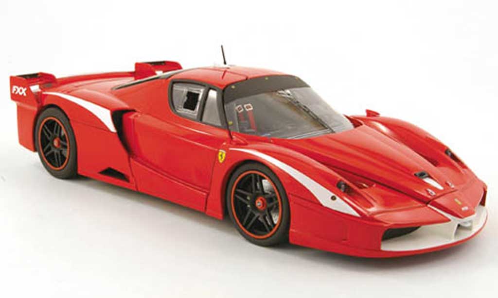 Ferrari Enzo FXX 1/18 Hot Wheels FXX evoluzione rood modelauto