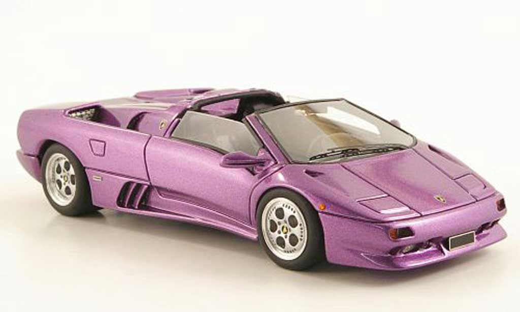 Lamborghini Diablo VT 1/43 Look Smart VT Roadster lila modelauto