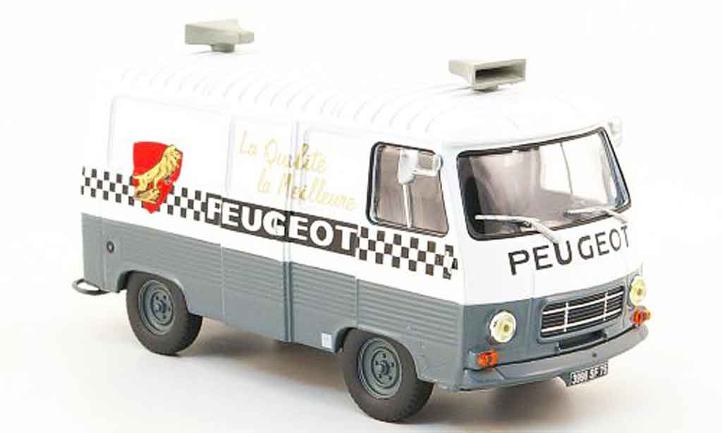 Peugeot J7 1/43 IXO cycles modelauto