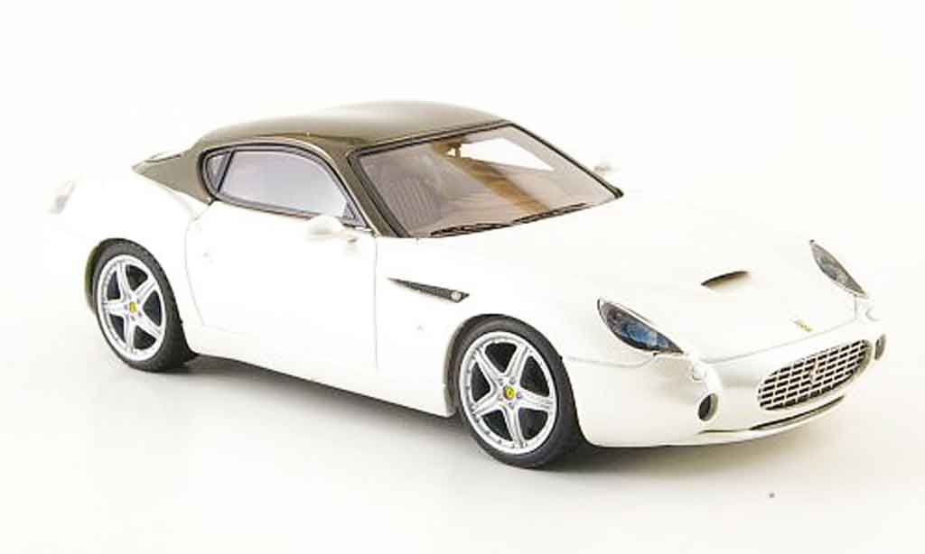 Ferrari 575 GTZ 1/43 Look Smart GTZ zagato wit bruin modelauto