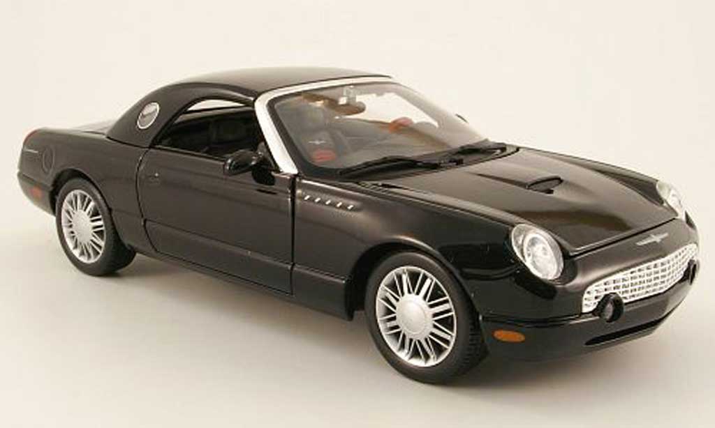 Ford Thunderbird 2002 1/18 Maisto 2002 zwart hardtop modelauto