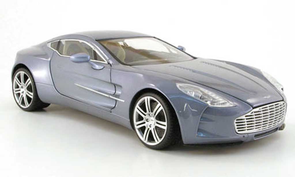 Aston Martin One 77 1/18 Mondo Motors 77 grijs clair 2009 modelauto