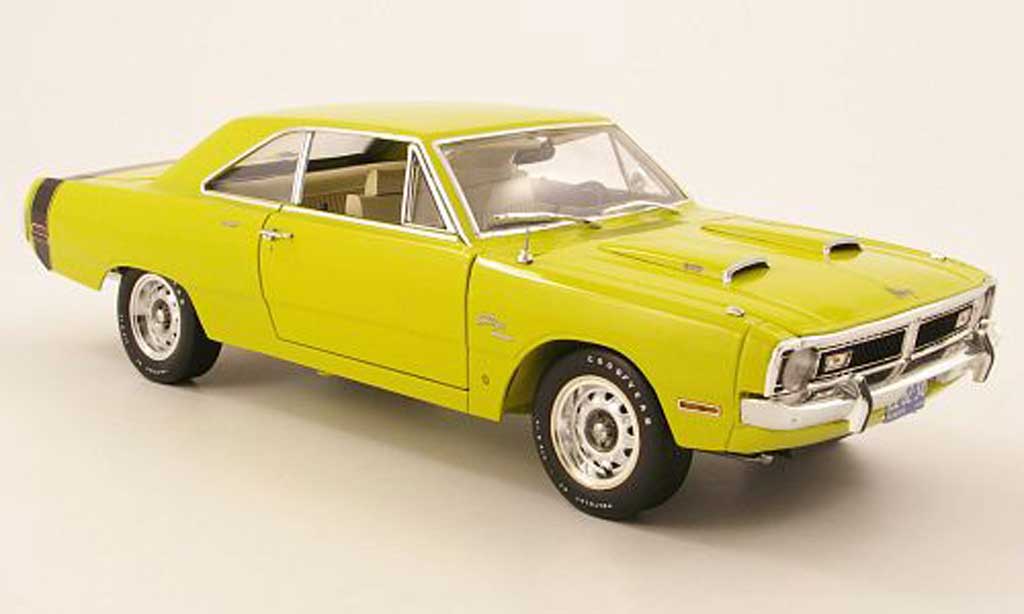 Dodge Dart 1971 1/18 Highway 61 1971 340 swinger special geel grun modelauto