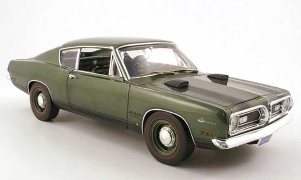 Plymouth Barracuda 1969 1/18 Highway 61 1969 440 grun modelauto
