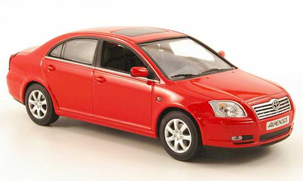 Toyota Avensis 1/43 Minichamps rood 2002 modelauto