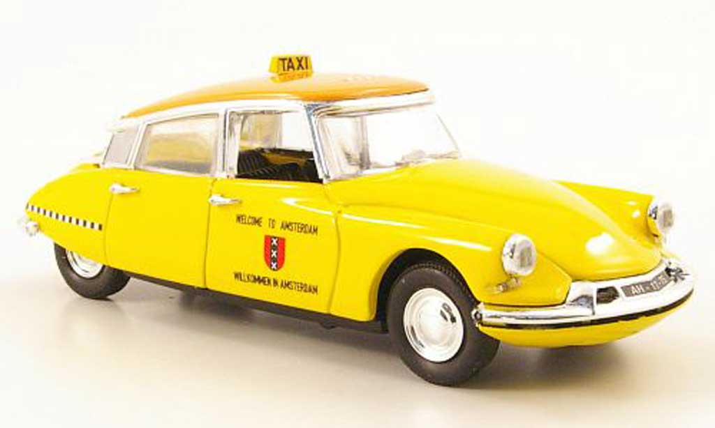 Citroen DS 19 1/43 Rio 19 Taxi Amsterdam 1963 modelauto